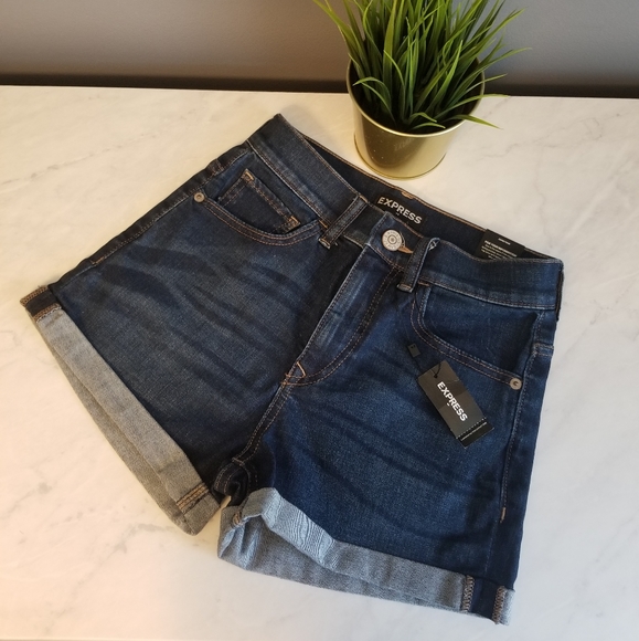 NWT Express jean shorts - Picture 2 of 5